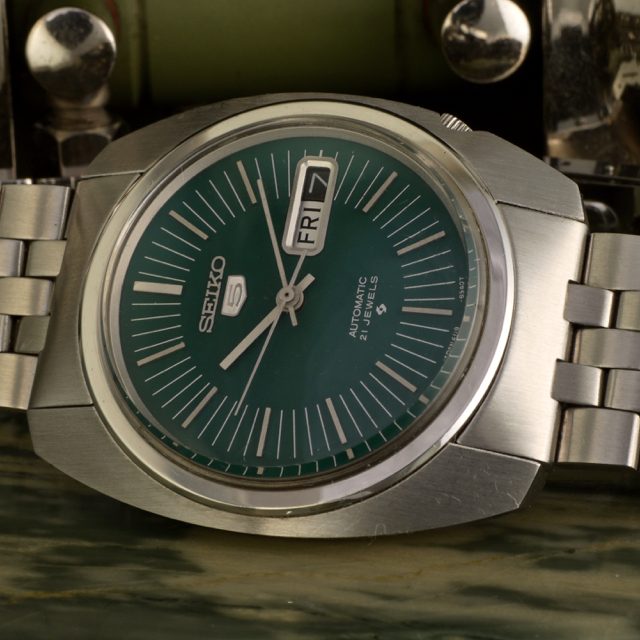 1972 Seiko 5 Automatic 6119-8470 day date green dial